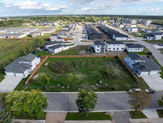 Land for sale in Selkirk, Manitoba