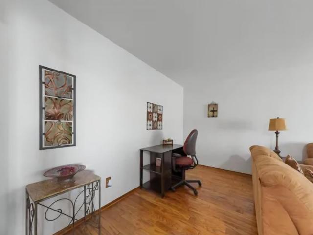 House for sale in Valhalla Park Condominiums, Rochester