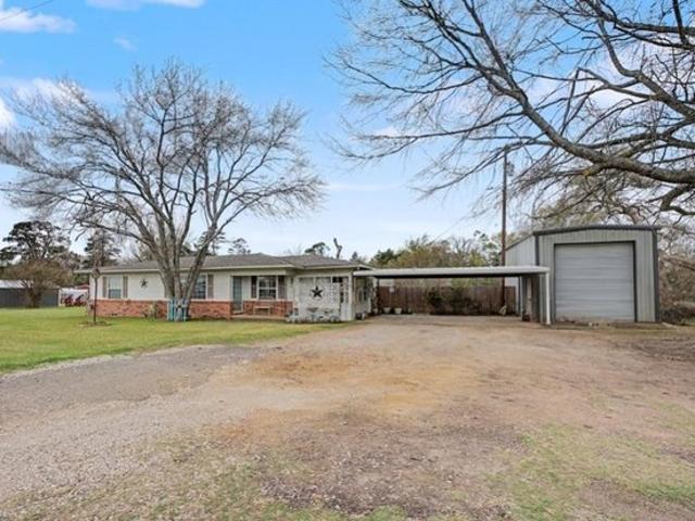 House for sale in Shelby, Texas