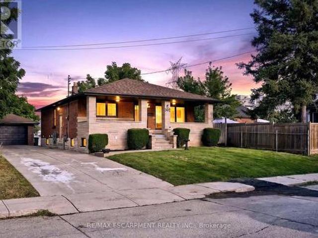 House for sale in Ancaster, Ontario