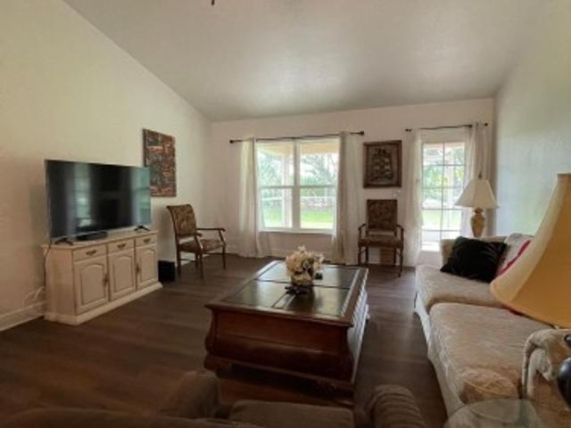 House for rent in Ontario