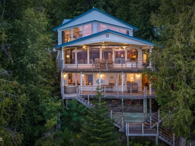 House for sale in Coolin, Idaho