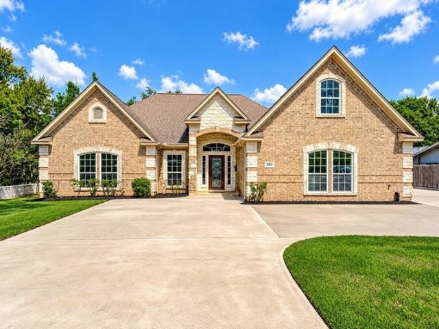 House for sale in Clute, Brazoria County