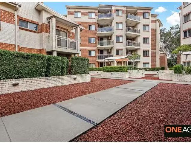 Apartment for rent in Toongabbie, Sydney