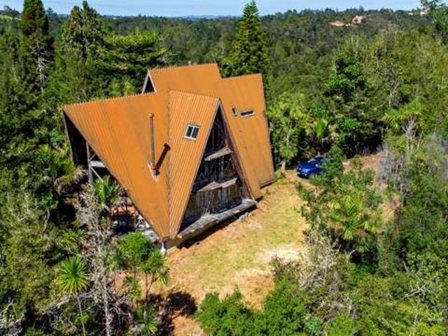 Property for sale in Kawau Island
