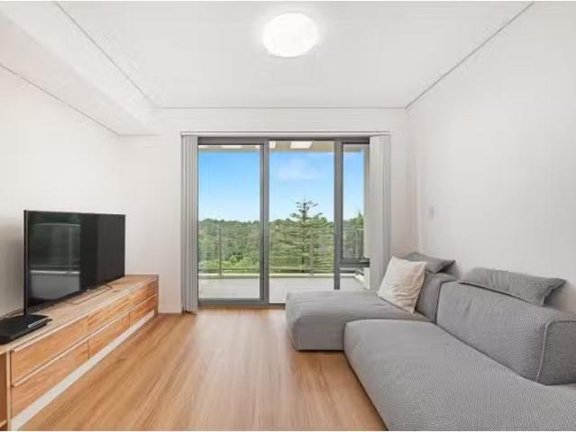 Apartment for rent in Lower North Shore, Sydney