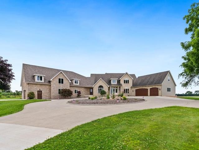 House for sale in Warsaw, Indiana