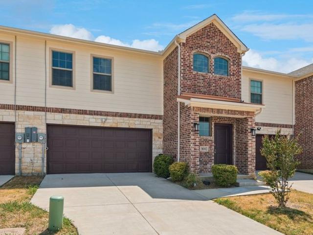 Townhouse for sale in Irving, Texas
