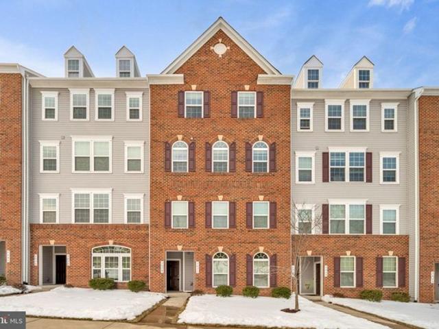 Townhouse for sale in Dumfries, Prince William County