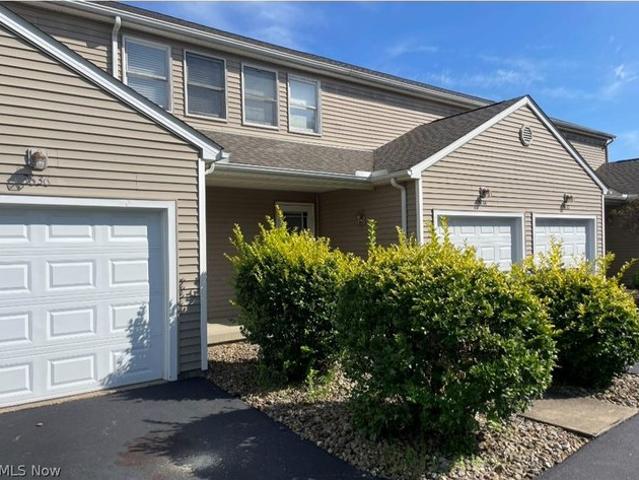 Condo for sale in Canfield, Mahoning County