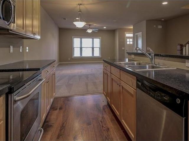 Townhouse for sale in College Park, Georgia