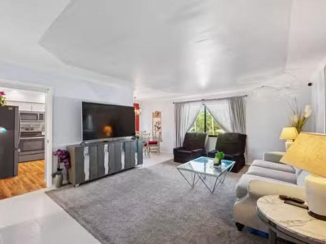 Condo for sale in Naples