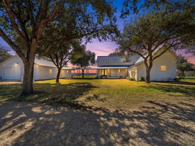 Farm for sale in Moulton, Texas