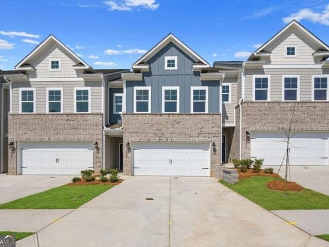 Townhouse for sale in Loganville, Georgia