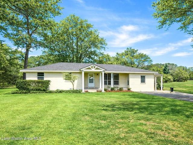House for sale in Elmore, Alabama