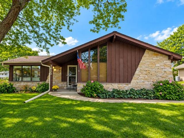 House for sale in New Berlin, Waukesha County