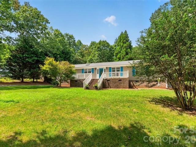 House for sale in Iron Station, Lincoln County