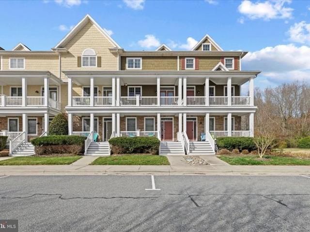 Townhouse for sale in Delaware