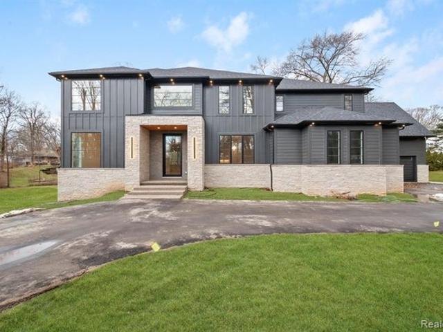 House for sale in Bloomfield Hills, Michigan