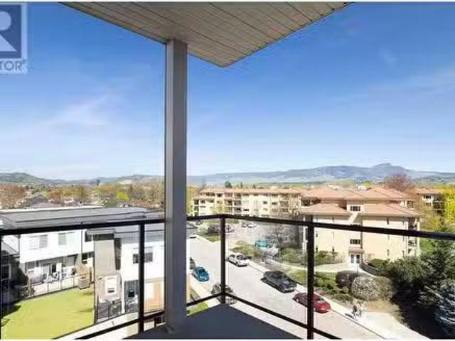 Condo for sale in Winfield, British Columbia