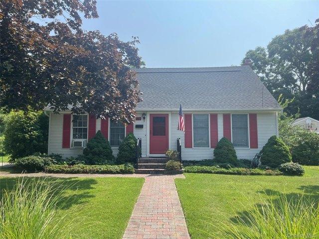 House for sale in Bohemia, New York