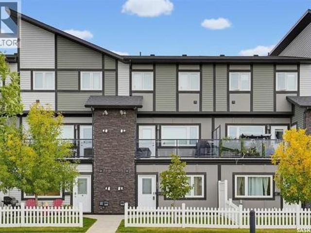 Townhouse for sale in Stonebridge, Saskatoon