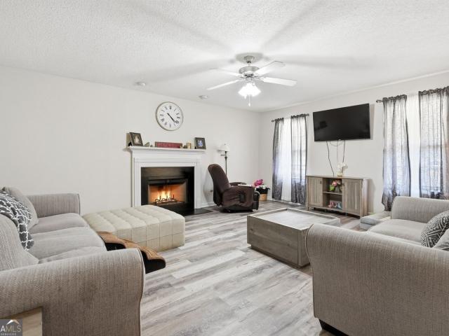 House for sale in Fleetwood Hills, Hiram