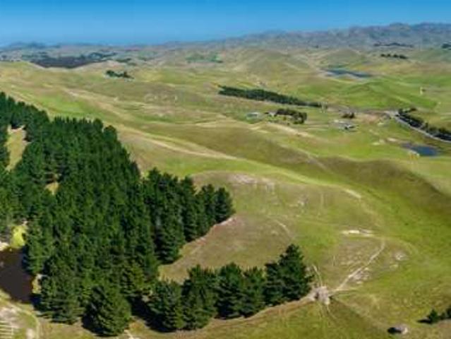Property for sale in Marlborough