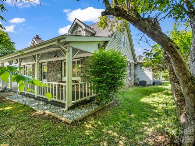 House for sale in Hendersonville, North Carolina