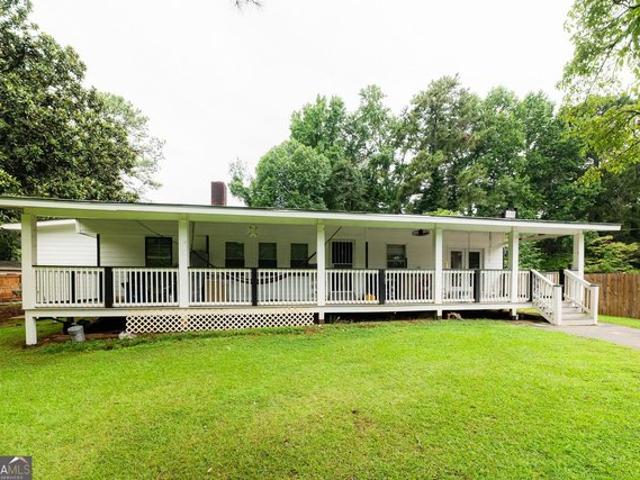 House for sale in Lilburn, Georgia