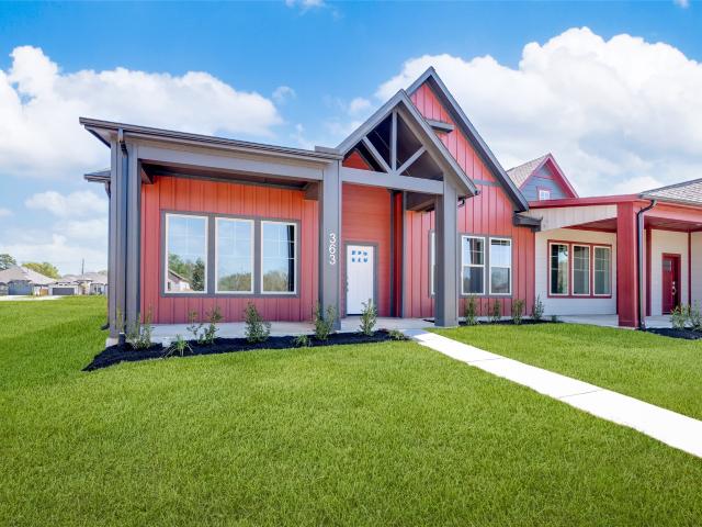 Townhouse for sale in Sealy, Texas
