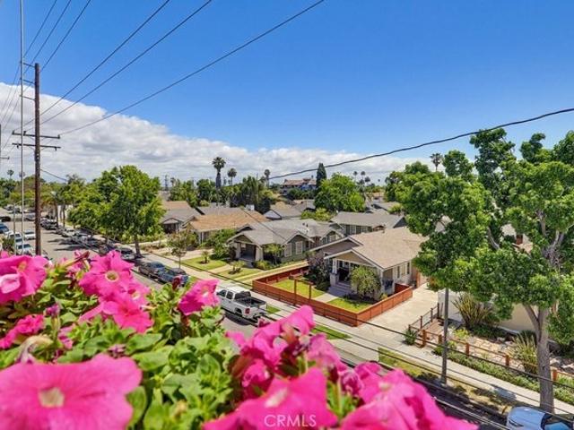 Condo for sale in Long Beach, California