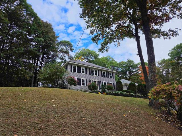 House for sale in Camp Notre Dame, Chesterfield