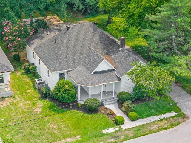 House for sale in Guthrie, Kentucky