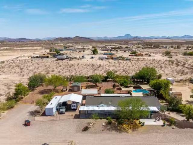 House for sale in Avondale