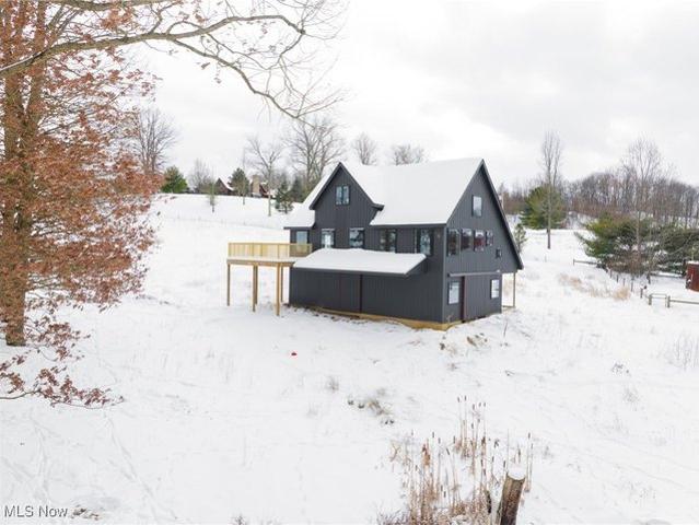 House for sale in Magnolia, Ohio
