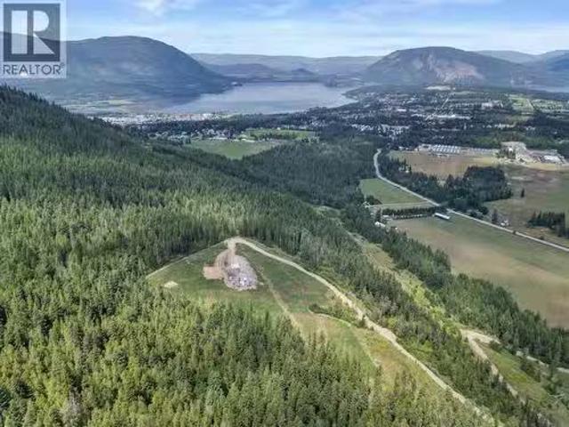 House for sale in Salmon Arm, British Columbia
