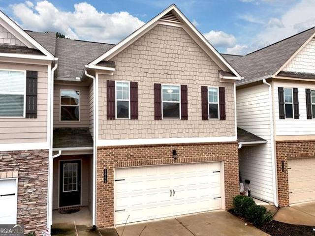 Townhouse for sale in Oakwood, Georgia