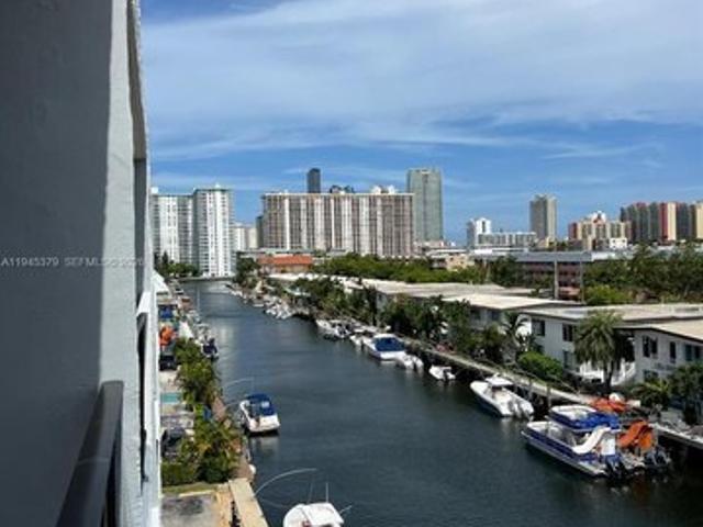 Condo for sale in North Miami Beach, Florida