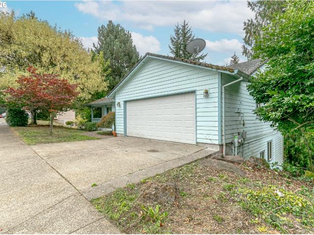 House for sale in Sandy, Clackamas County
