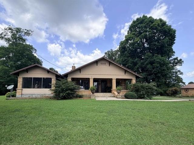 House for sale in Holly Pond, Alabama