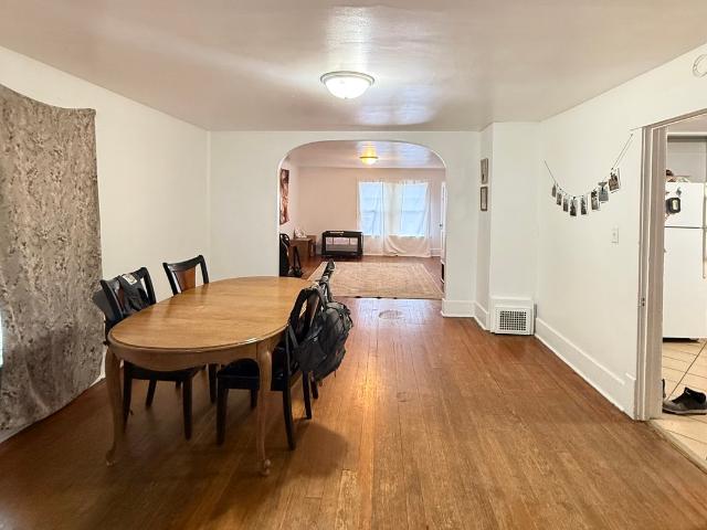 House for sale in Davenport, Scott County