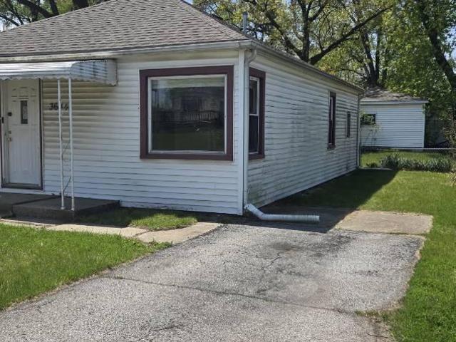 House for sale in Lake Station