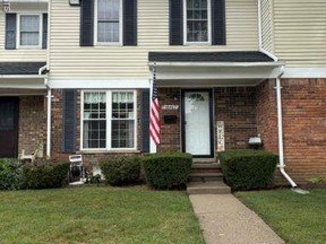 Townhouse for sale in Sterling Heights, Macomb County