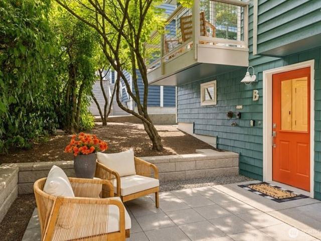 Townhouse for sale in Seattle, Washington