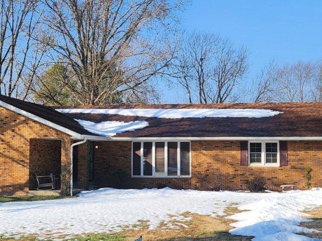 House for sale in Perry, Illinois
