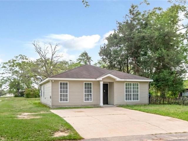 House for sale in Chickasaw, Alabama