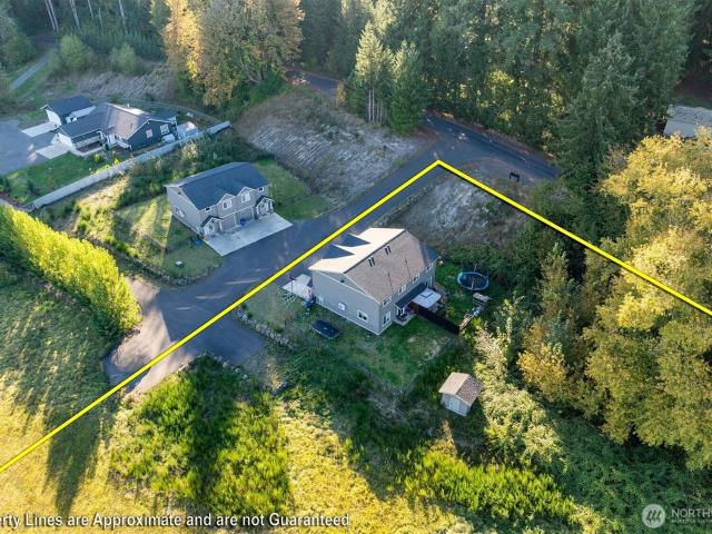House for sale in Castle Rock, Cowlitz County