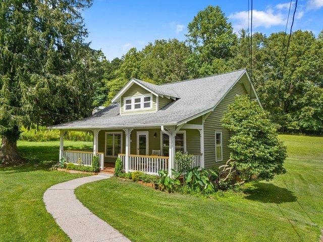 House for sale in Hayesville, North Carolina