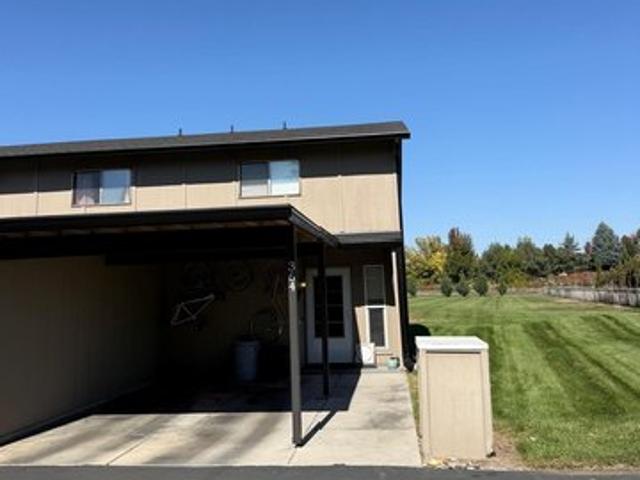 Townhouse for sale in Eagle Glen Townhouses, Eagle